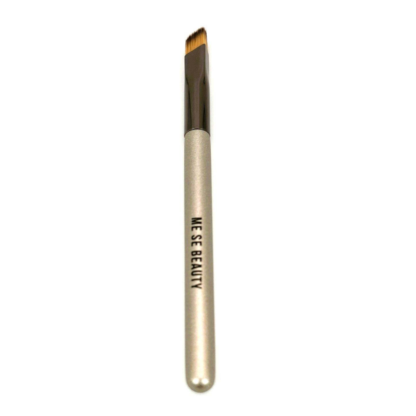 Angled Eyeshadow Brush | SilverBox : Your Ultimate Brow & Blend Buddy!